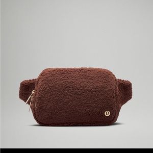 Limited edition Lululemon fleece bag